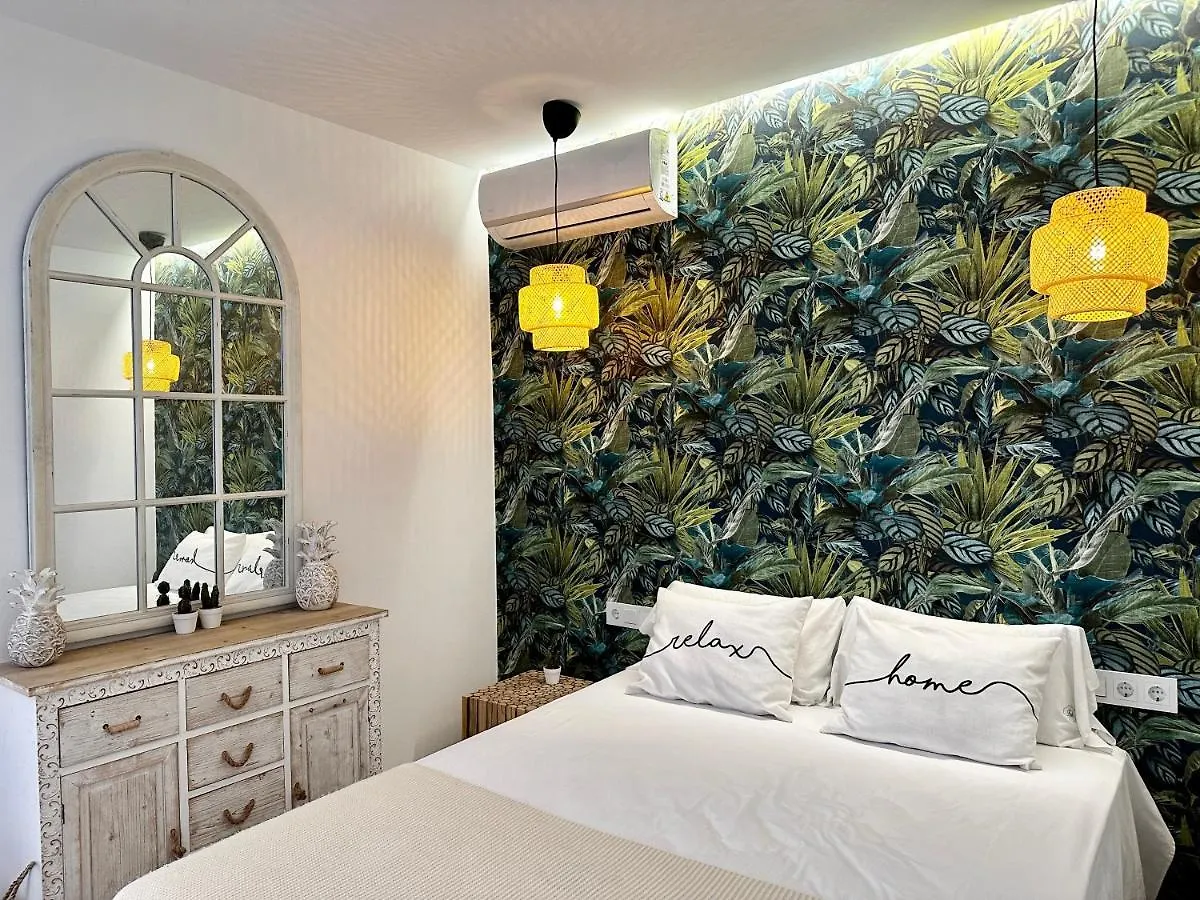 Aparthotel Loft 18 Beachfront Marbella Center