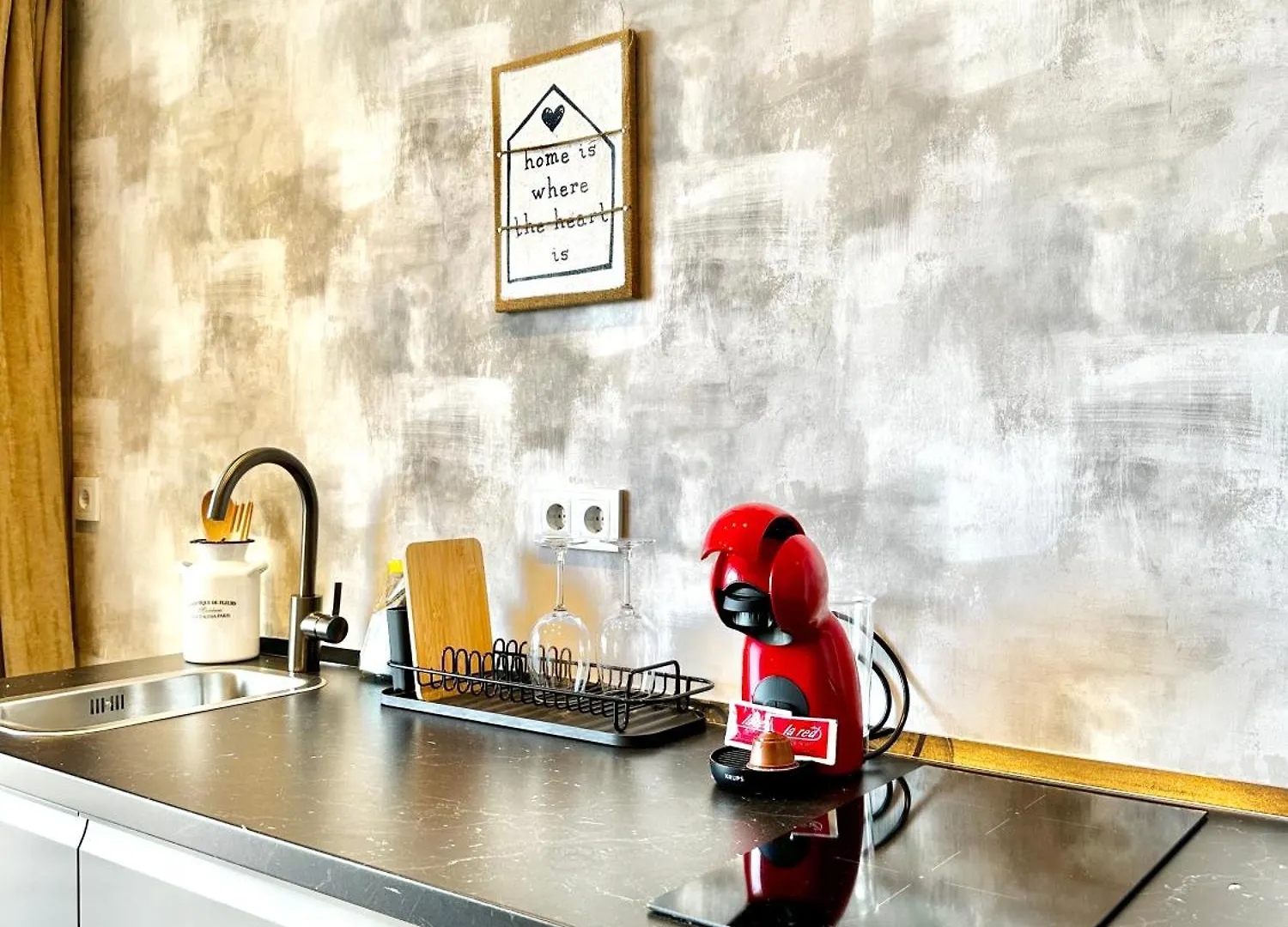 Aparthotel Loft 18 Beachfront Marbella Center