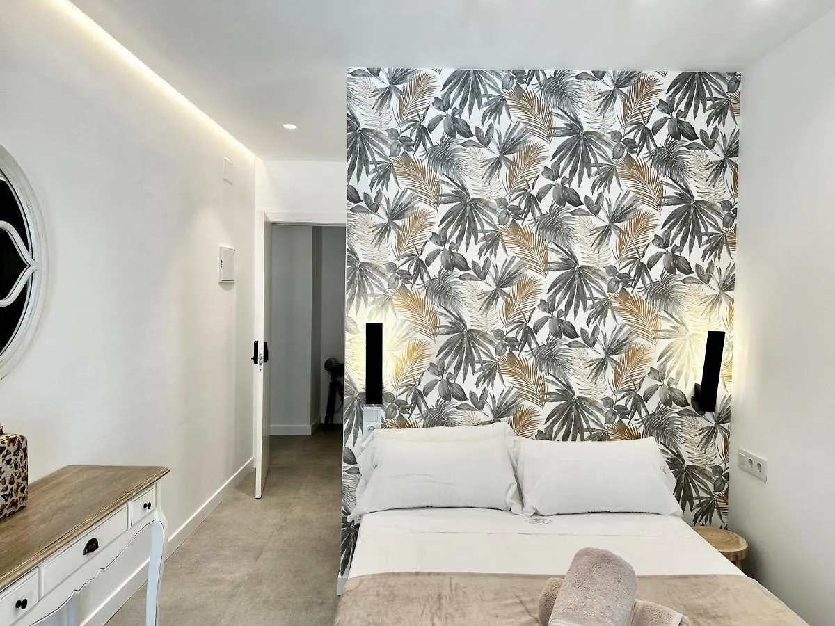 Aparthotel Loft 18 Beachfront Marbella Center