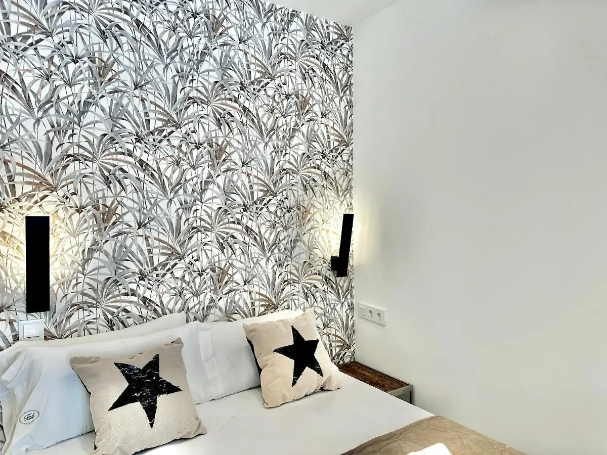 Aparthotel Loft 18 Beachfront Marbella Center