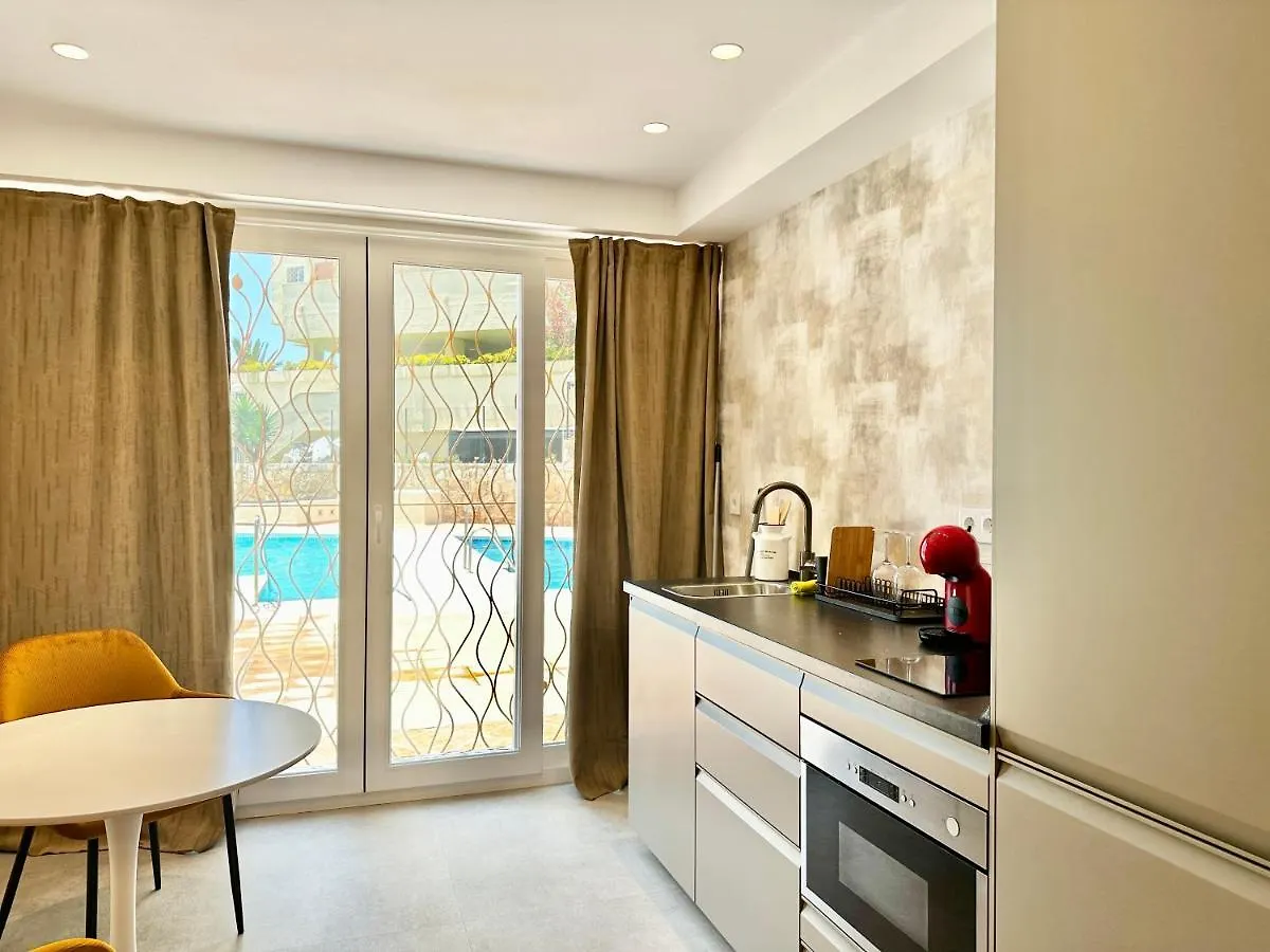 Loft 18 Beachfront Marbella Center Aparthotel