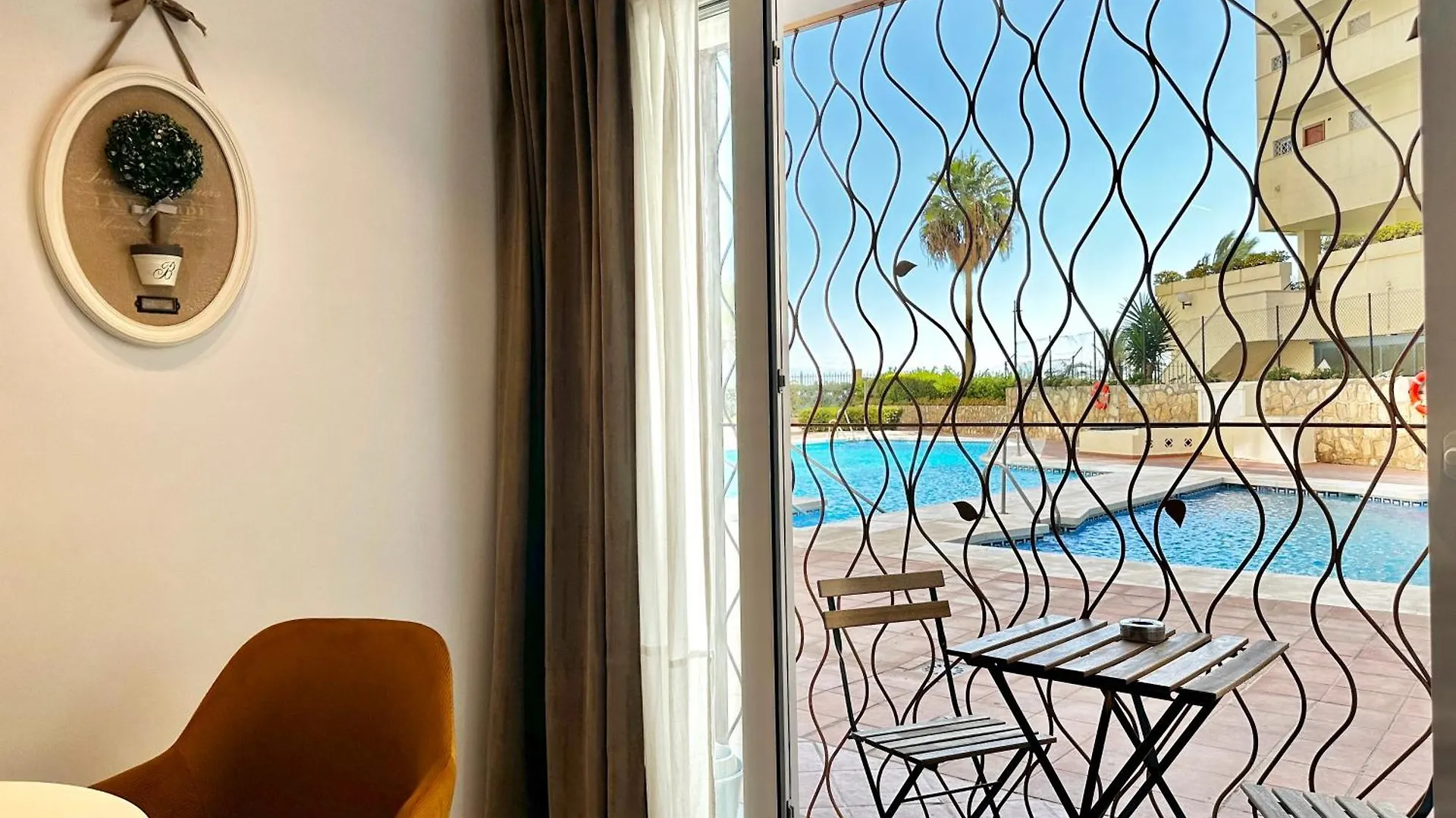 Loft 18 Beachfront Marbella Center Aparthotel